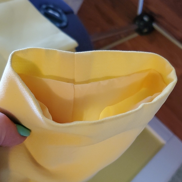 Calvin Klein Pale Yellow Peplum Hem 3 Button Blazer Size 10 - Picture 7 of 13